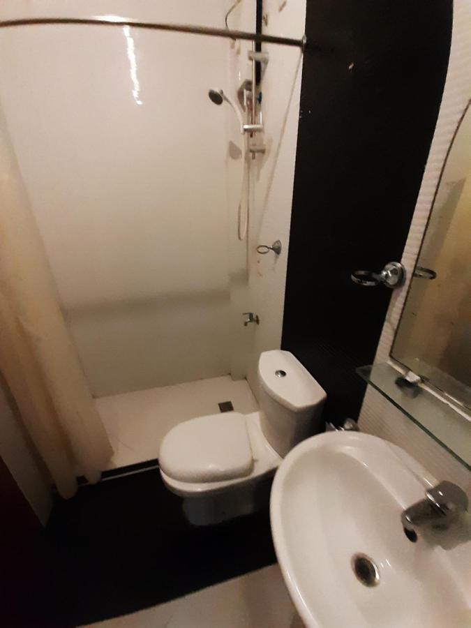 Aquari Travellers Inn Пуэрто-Принцеса Экстерьер фото